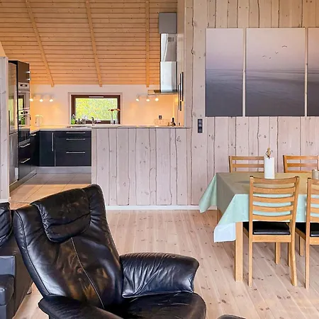 Splendida Casa Con 4 Camere Da Letto A Nordenbro Vesteregn
