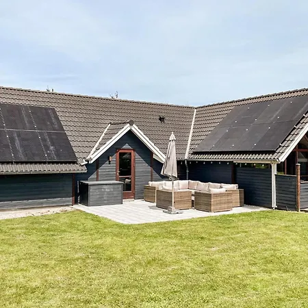 4 Bedroom Stunning In *