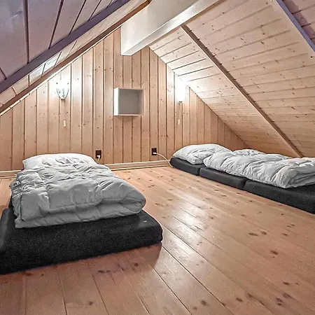 Splendida Casa Con 4 Camere Da Letto A * Nordenbro Vesteregn
